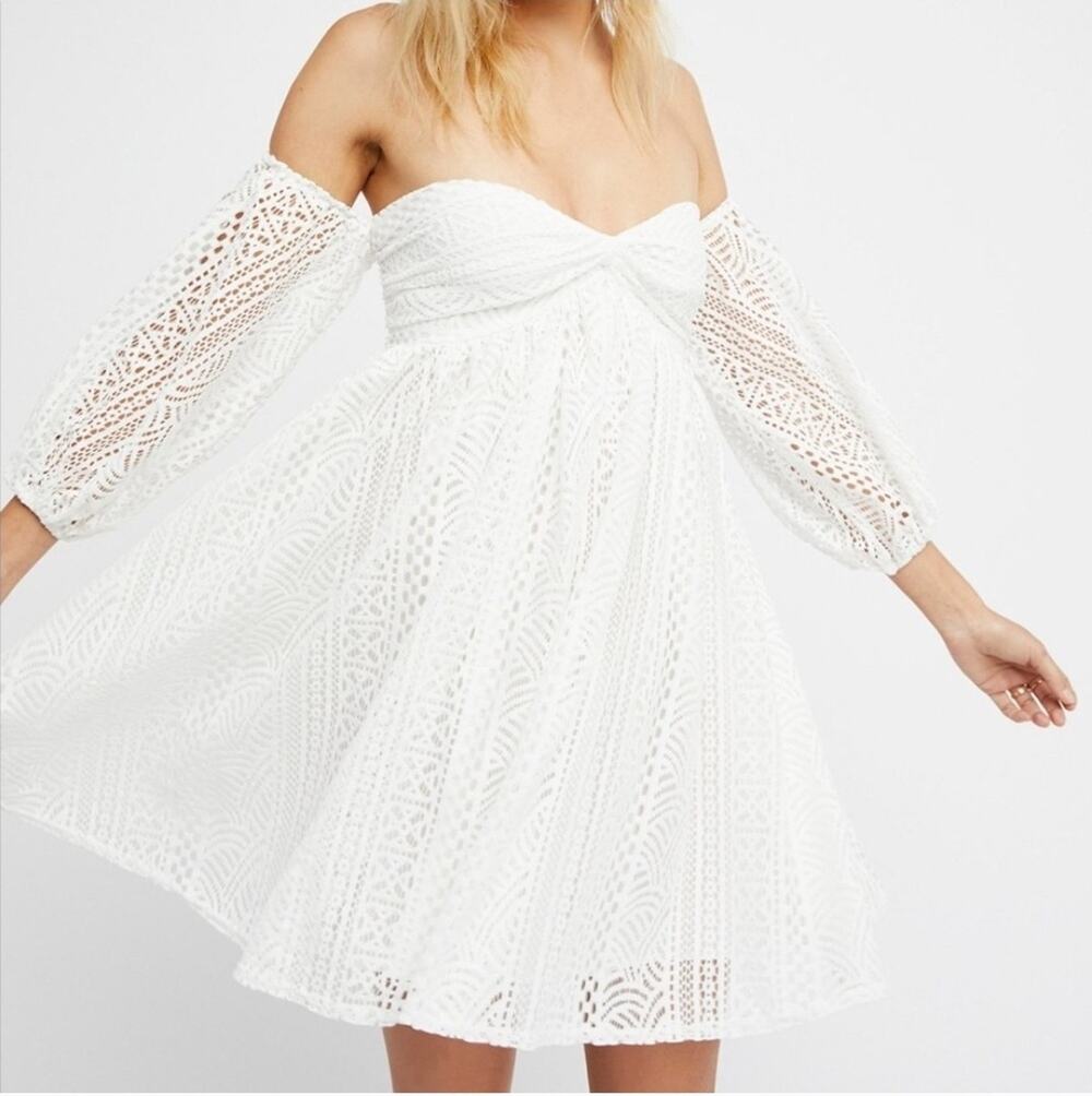 Free People White Emmy Lou Mini Babydoll Dress Off the Shoulders Lace Size Small